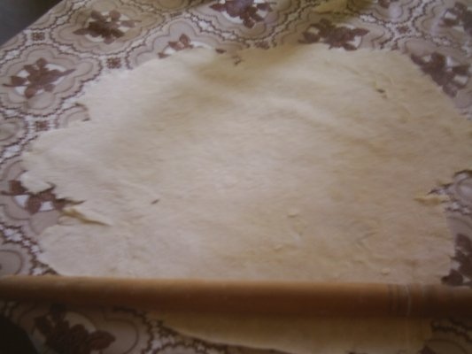 Aluat pentru taitei de casa cu ou