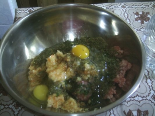 Chiftele din carne prajite sau coapte la cuptor