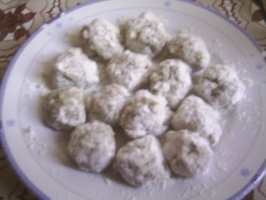 Chiftele din carne prajite sau coapte la cuptor