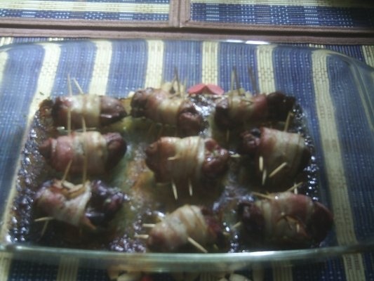 RULOURI DE FICATEI DE PASARE  CU BACON