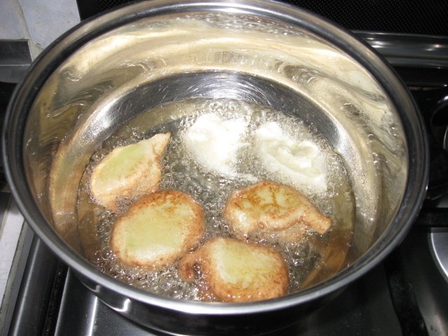 Gogosele din dovlecei - desert