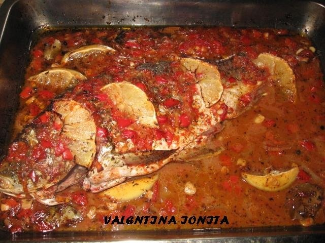 Plachie de crap taraneasca la cuptor