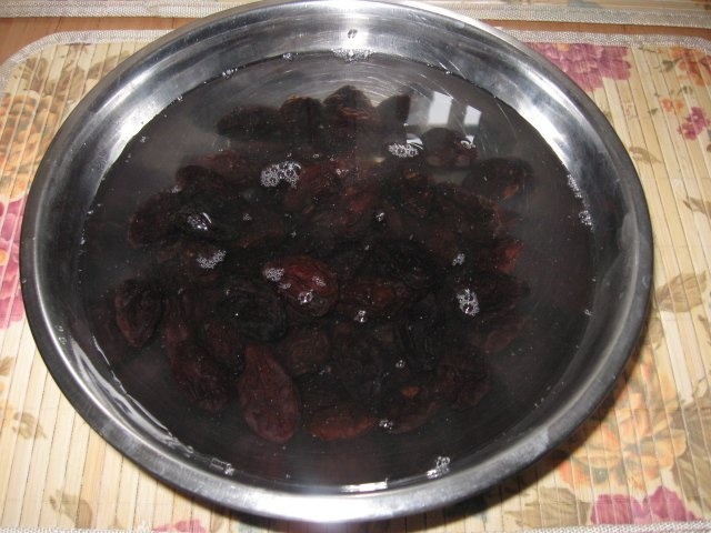 Prune uscate umplute