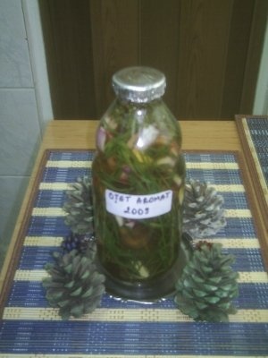 Otet aromat pentru salate