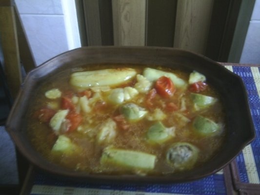 Ardei,dovlecei,rosii si sarmalute in frunza de vita cu carne