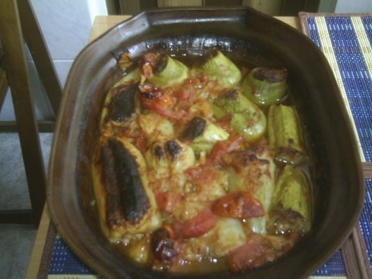 Ardei,dovlecei,rosii si sarmalute in frunza de vita cu carne