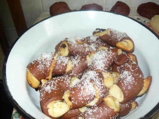 CORNURI IN DOUA CULORI