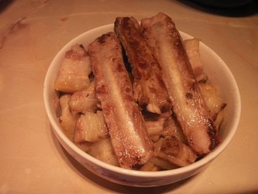 VARZA CALITA CU COSTITA