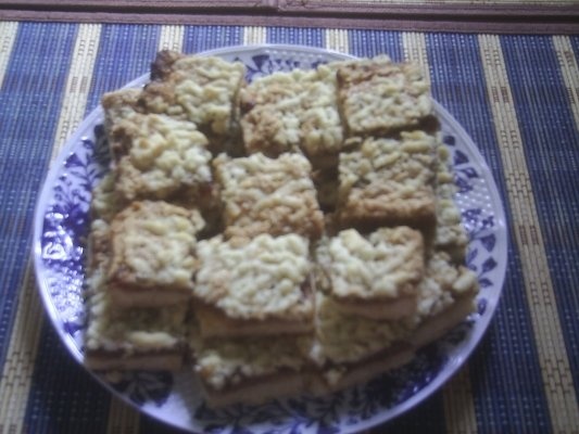 Prajitura cu gem si nuca