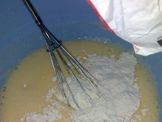 PRAJITURA CU GEM SI CREMA FINETI