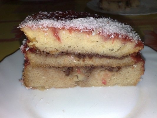 PRAJITURA CU GEM SI CREMA FINETI