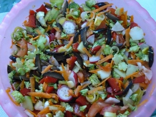 Salata de primavara cu brocoli