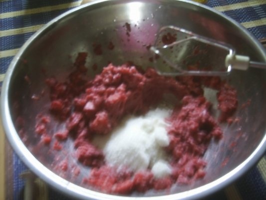 Spuma de fructe de padure sau capsuni