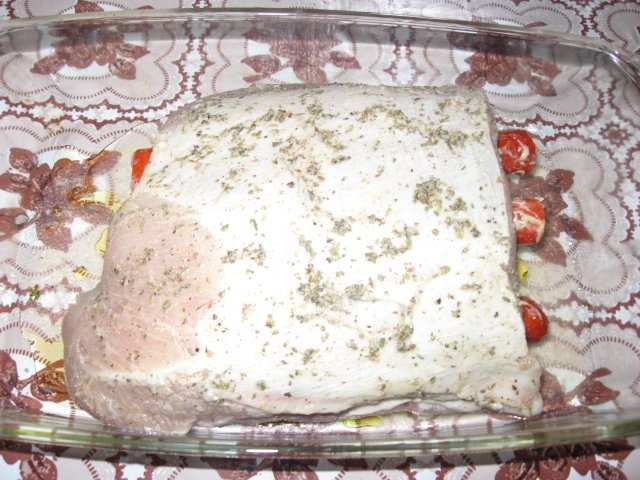 Cotlet de porc fara os  impanat cu carnaciori