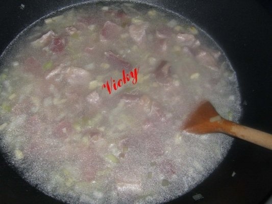 Paste cu carne de porc