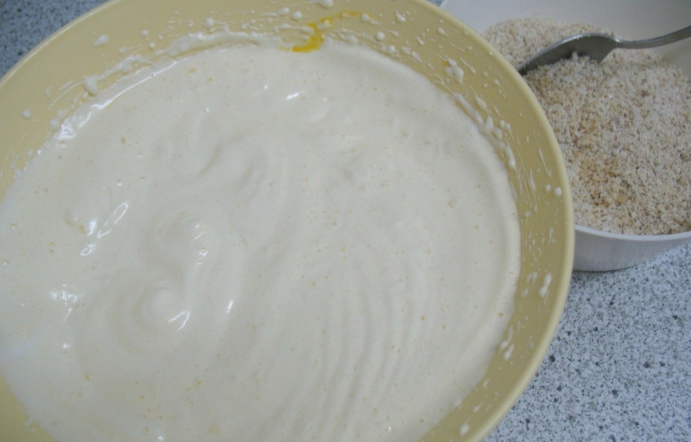 Prajitura cu nuci si crema de cafea