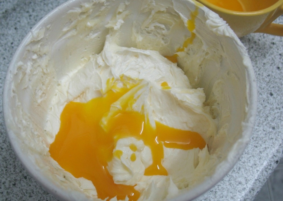 Prajitura cu nuci si crema de cafea