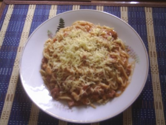 SPAGHETE CU CARNE