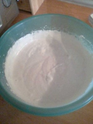 Savarina cu galzura de ciocolata