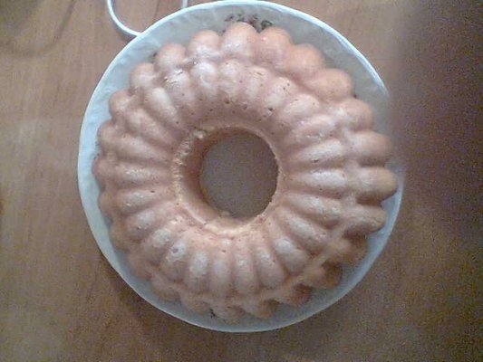 Savarina cu galzura de ciocolata