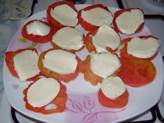 Rosii cu mozzarella