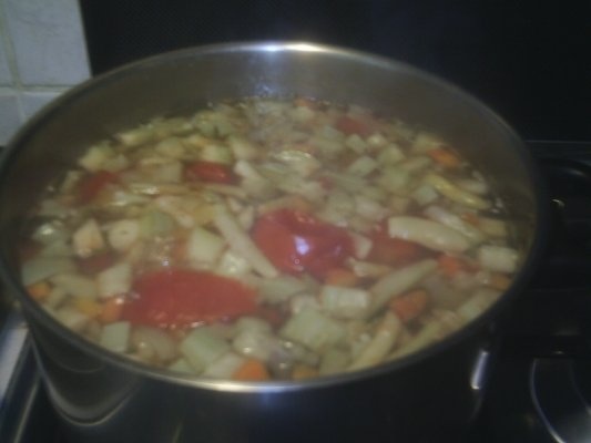 SUPA-CREMA DE LEGUME CU CRUTOANE