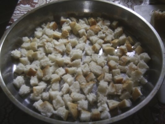 SUPA-CREMA DE LEGUME CU CRUTOANE