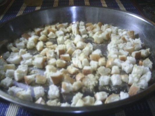 SUPA-CREMA DE LEGUME CU CRUTOANE