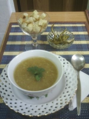 SUPA-CREMA DE LEGUME CU CRUTOANE