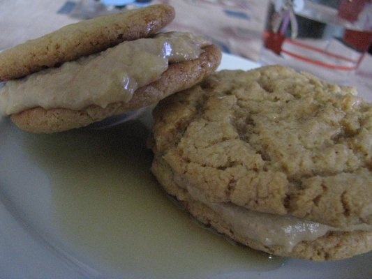 Biscuiti cu banane si unt de arahide