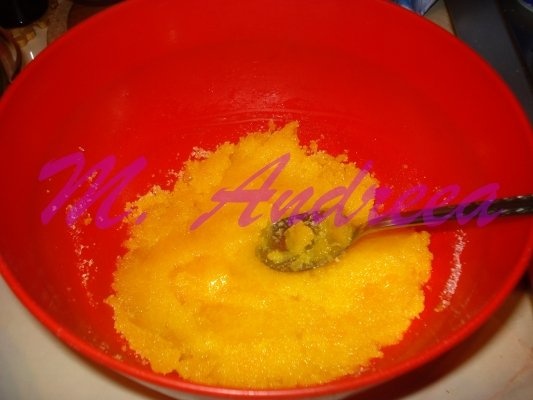 CHEC CU CACAO, MERE SI SCORTISOARA