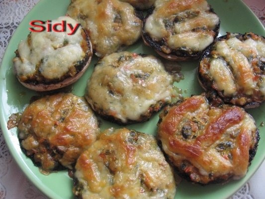 Ciuperci cu mozzarela, la cuptor