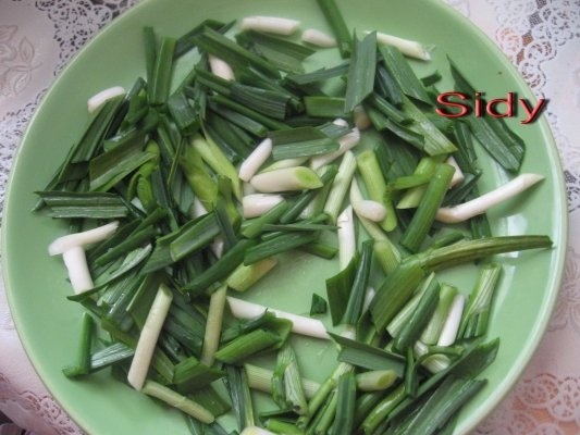 Friptura de miel cu ceapa si usturoi verde