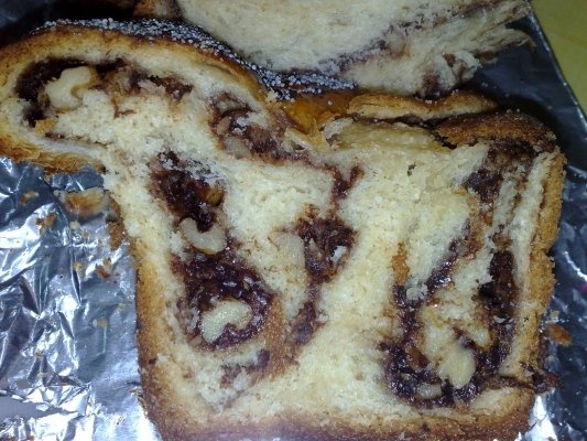 COZONAC CU NUCA SI CIOCOLATA