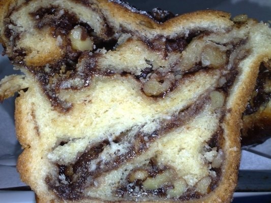 COZONAC CU NUCA SI CIOCOLATA