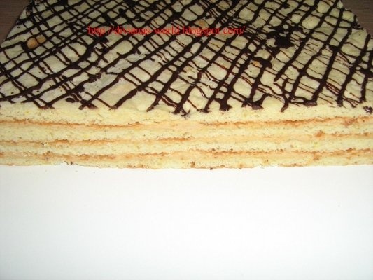 Prajitura cu foi si crema caramel