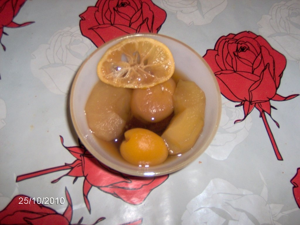 Compot de mere cu fructe uscate