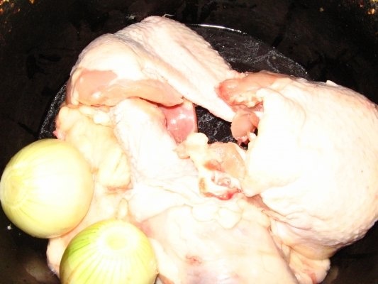 Supa de gaina cu taitei de casa