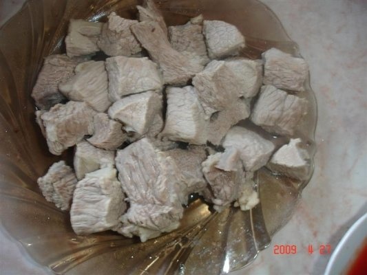 Muschi de vitel cu sos