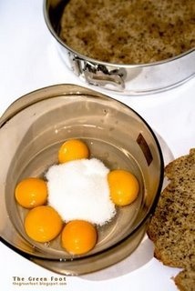 Tort cu crema mascarpone si capsuni