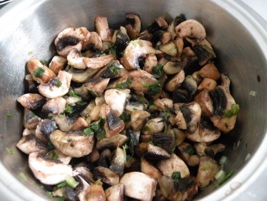 Tocanita de ciuperci cu mamaliguta