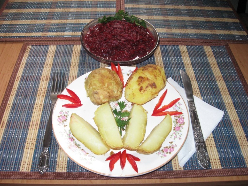 Salata de sfecla rosie