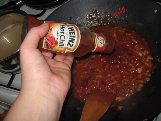 Pui picant cu ciuperci