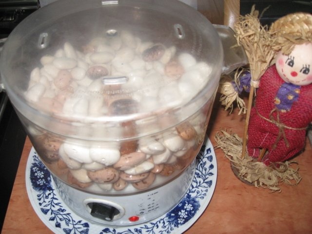 Salata de fasole uscata