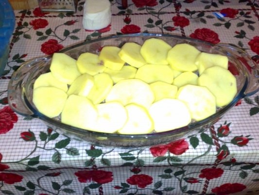 Musaca de cartofi cu carne tocata