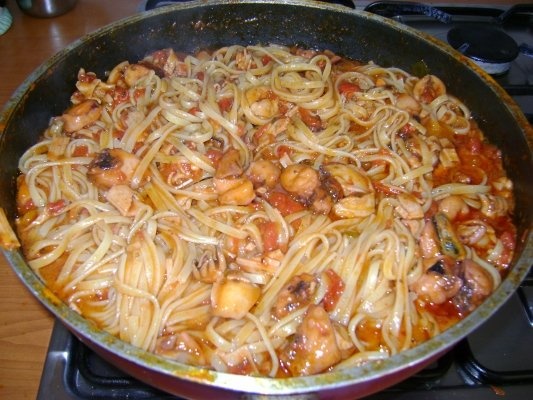 Linguine cu fructe de mare