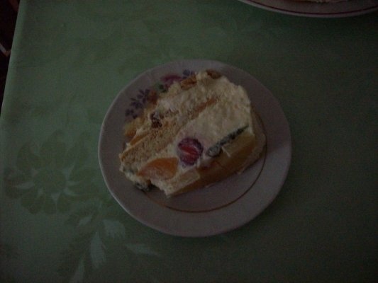 Tort cu fructe si piscoturi