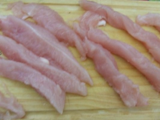 Piept de pui bastonase