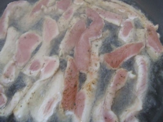 Piept de pui bastonase