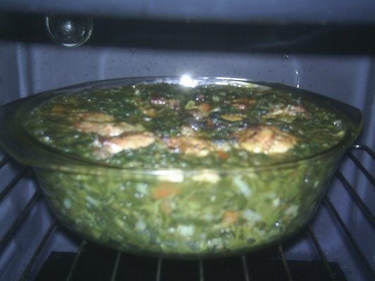 SPANAC CU CARNE  DE PUI SI OUA LA CUPTOR